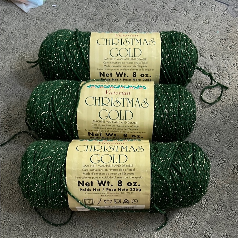 Christmas Gold Green Yarn